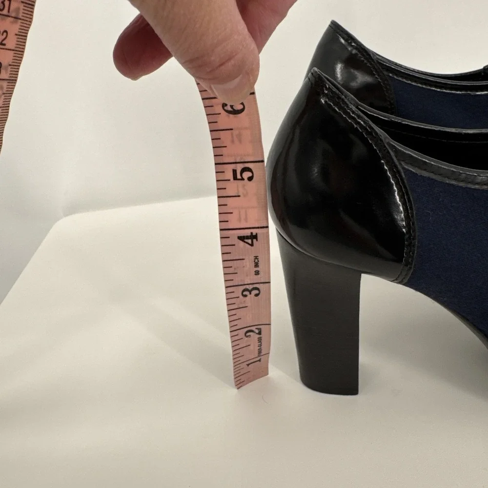 Tory Burch Black‎ Navy Leather Block Heel Ankle Women Bootie Size 6.5 Wingtip